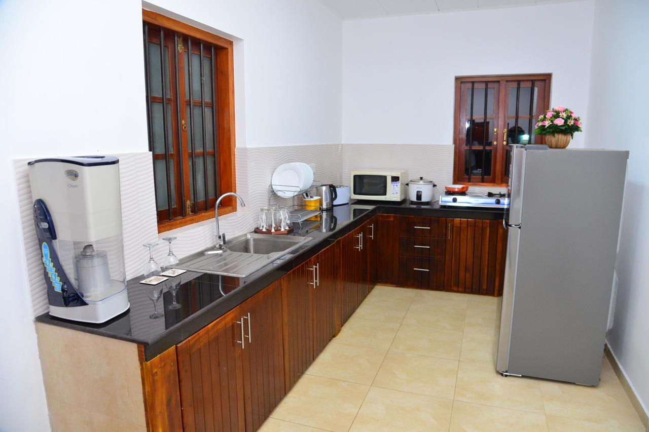 Sunshine Greens Bed & Breakfast Hikkaduwa Exterior foto